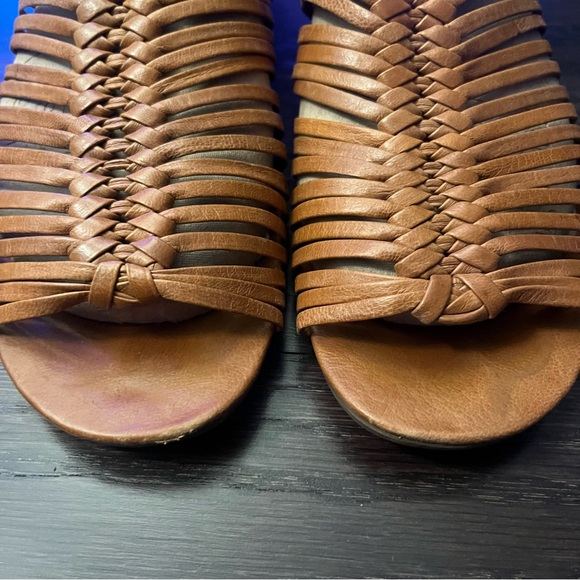 Enzo Angialini leather straps sandals,size 8.5,summer/spring fashion,small wedge - Picture 7 of 12